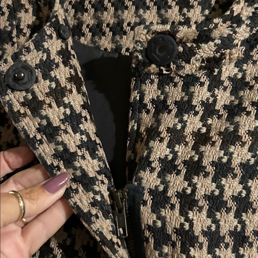 CAbi Houndstooth Patterned Jacket - image 5